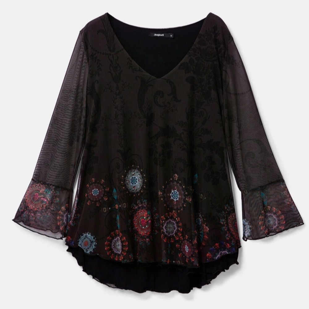 Beutiful Desigul Top